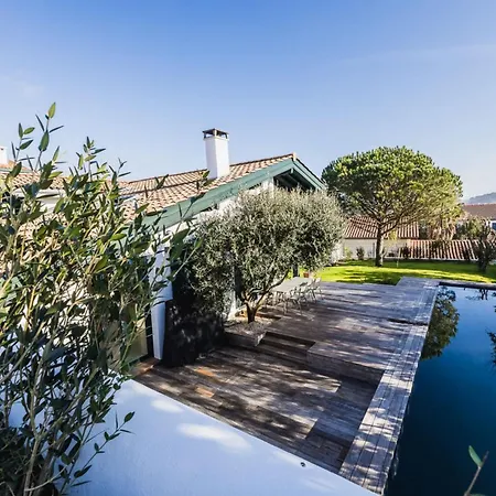 House Keyweek Design Swimming Pool Near * Bidart