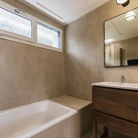 House Keyweek Design Swimming Pool Near 别墅 比达尔